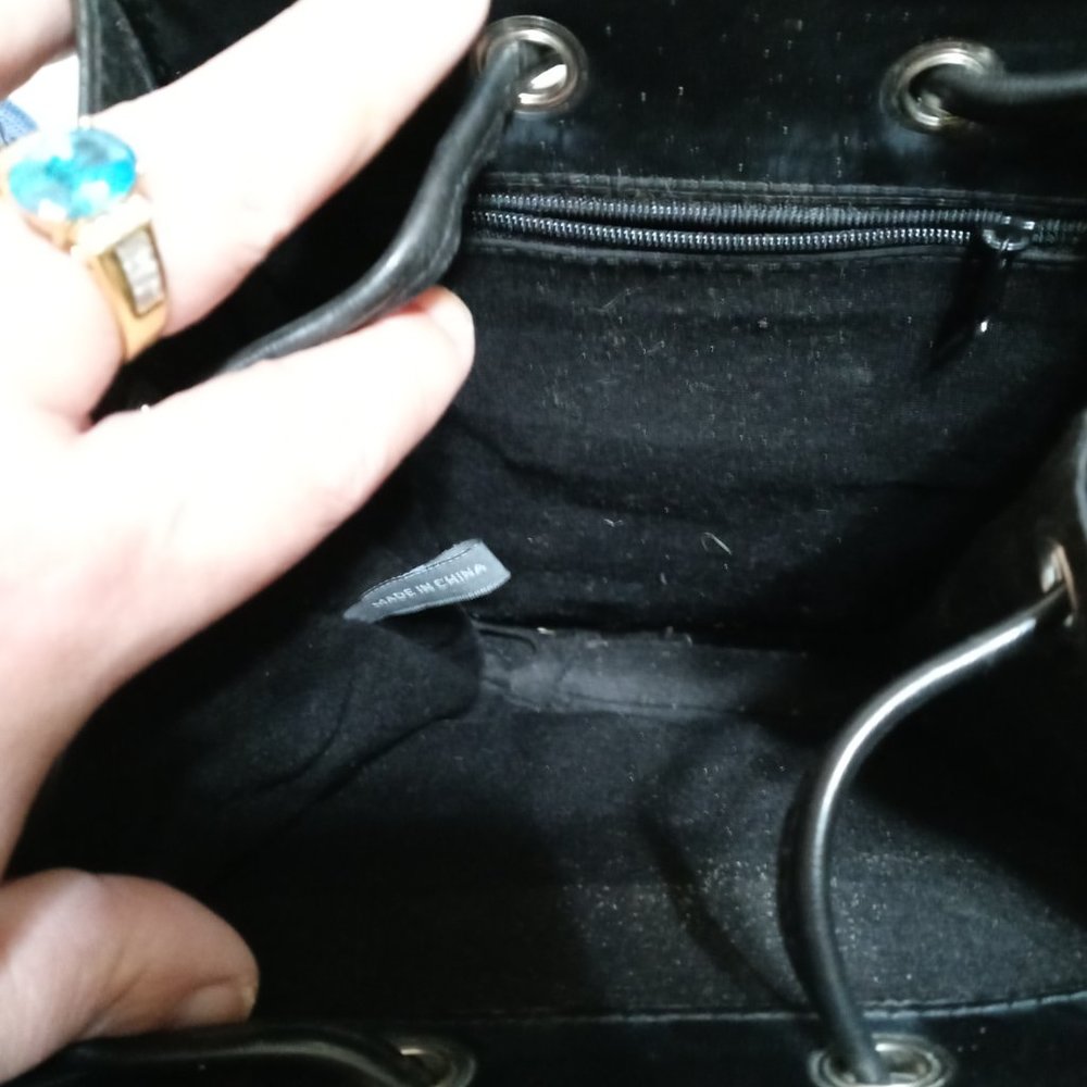 Vintage black and cow hide awesome "cool" purse - Picture 6 of 7